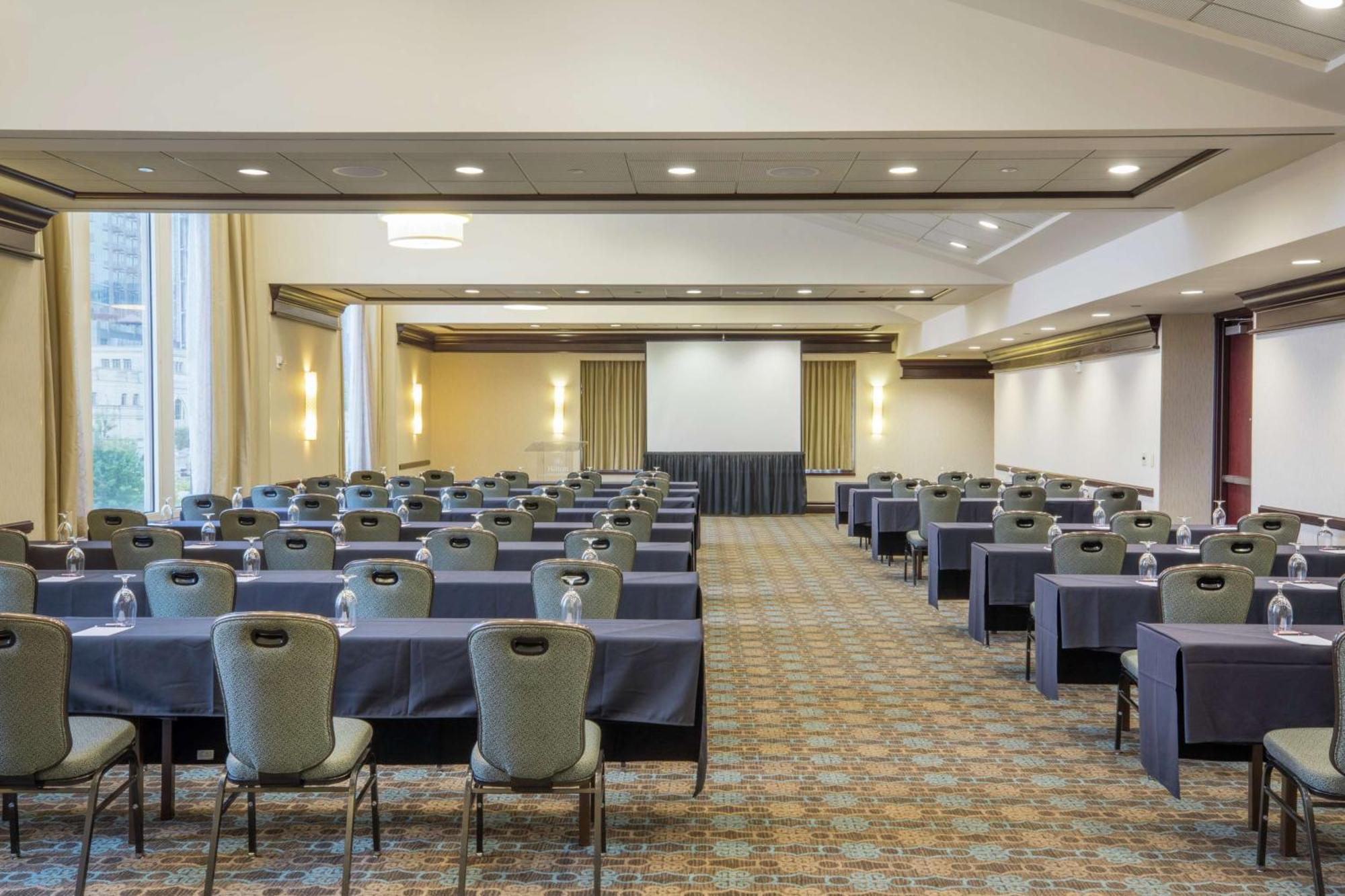 Hilton Nashville Downtown Экстерьер фото